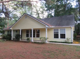 3 Moody Dr, Beaufort, SC 29907