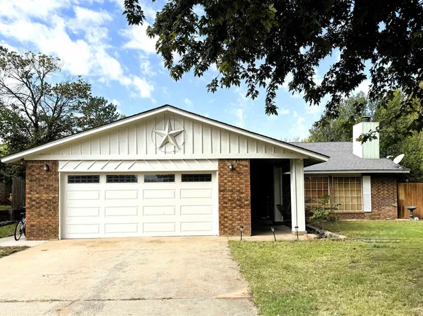 2811 Essex St, Woodward, OK 73801