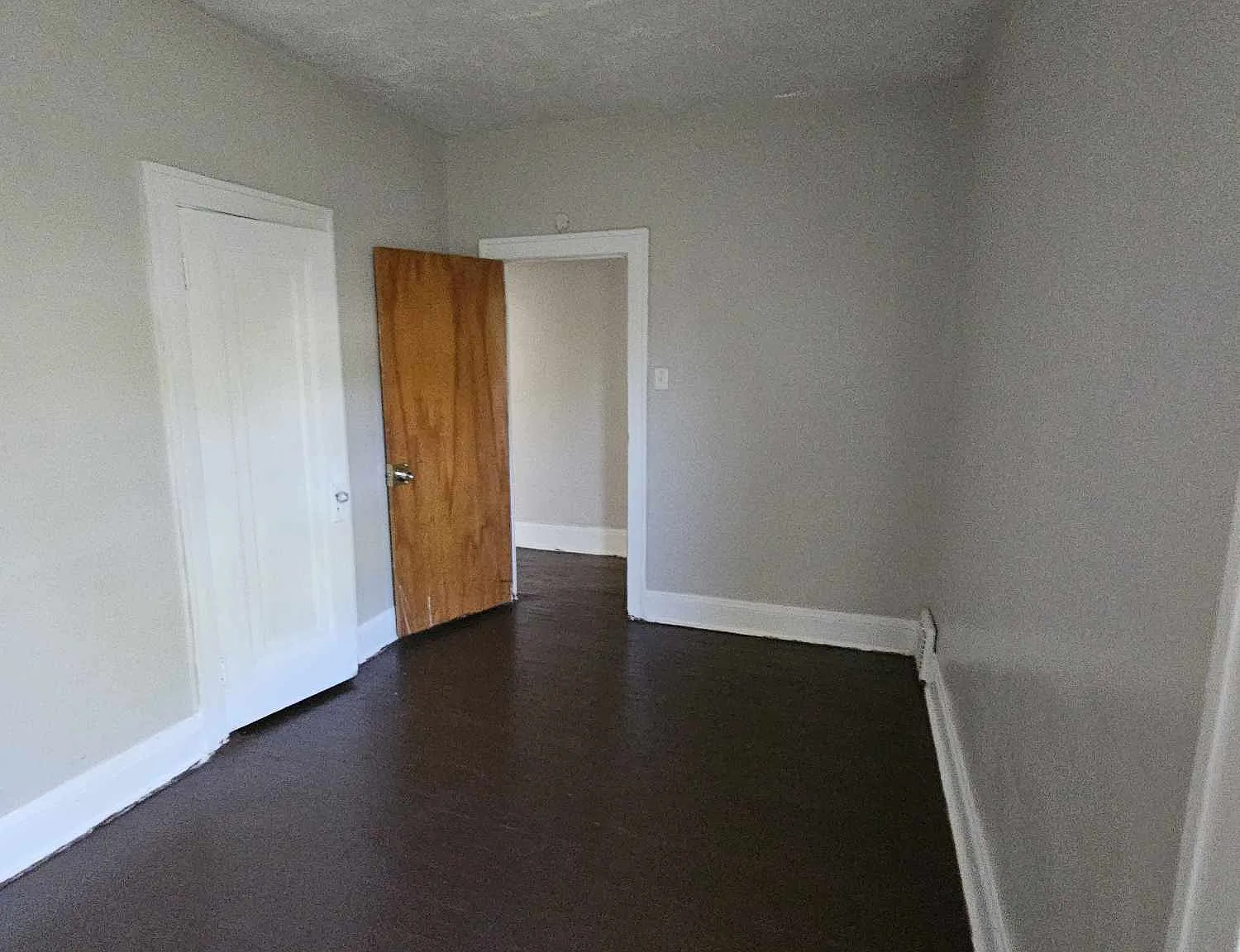2 bed, 950 sqft, $850 — Photo 4