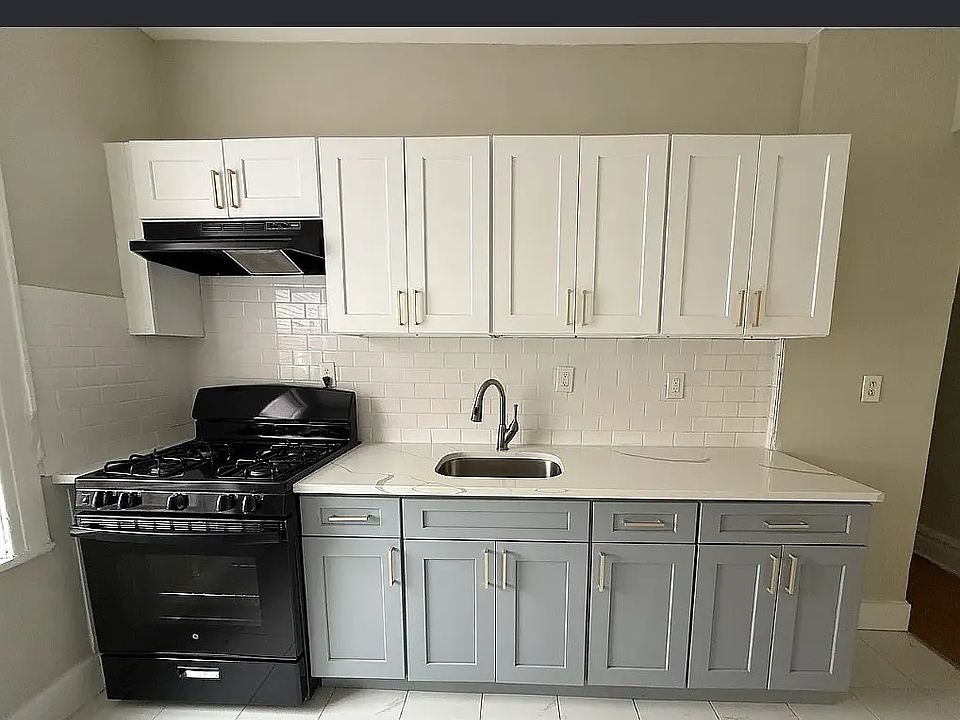 1st image of 196 Roseville Ave #32C