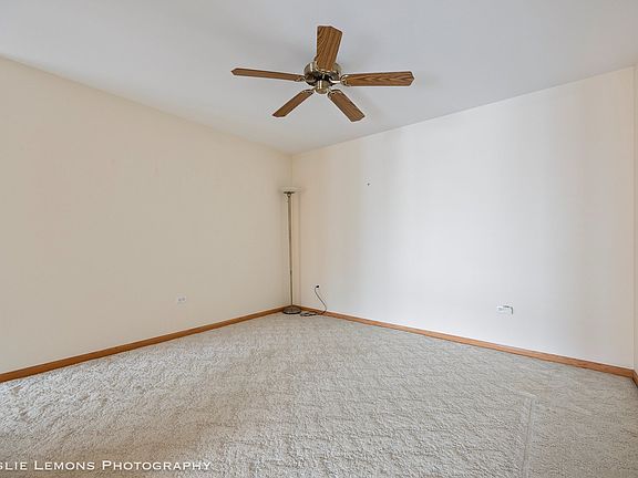 4th image of 5041 W 139th Pl #409