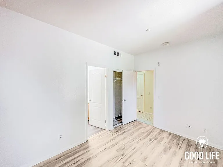 264 Marquette Ave — Photo 16