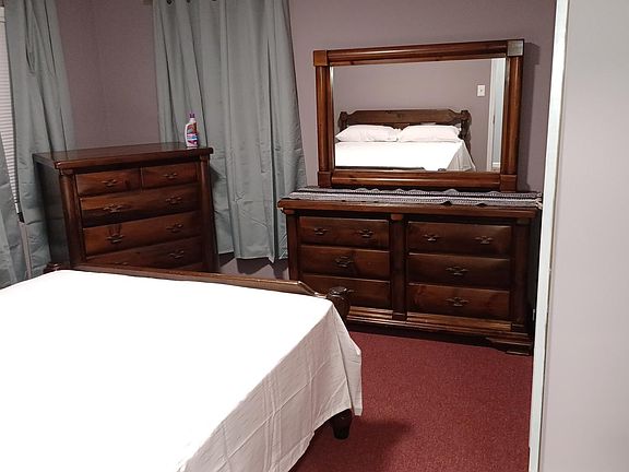 3rd image of 109-28 178th St Floor 2