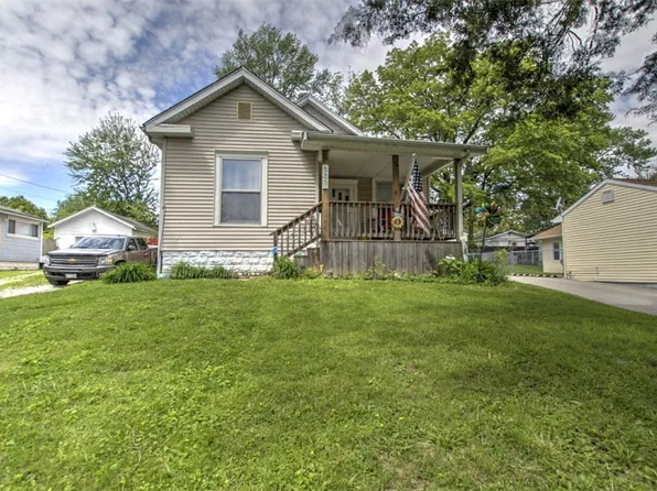 525 S 22nd Pl, Decatur, IL 62521
