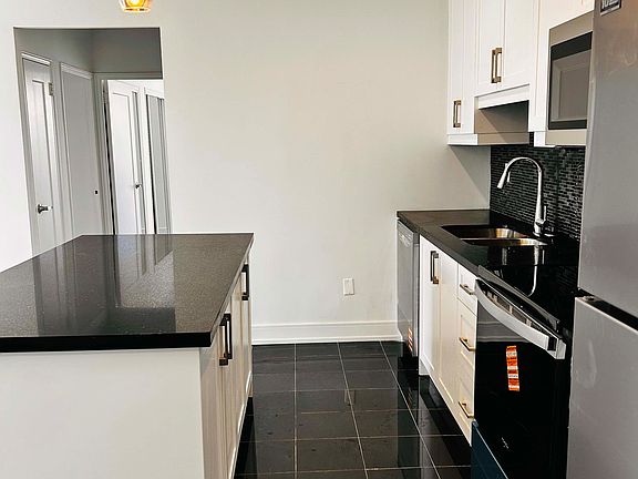 5th image of 4 Superior Ave #47