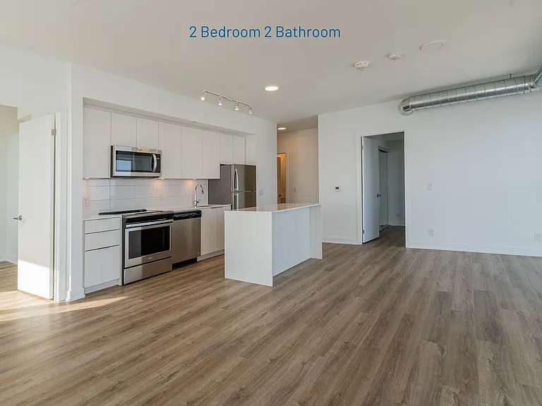 5249 Dundas St W — Photo 31