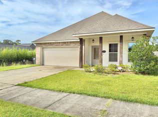 9068 Falling Oak Dr, Baton Rouge, LA 70817