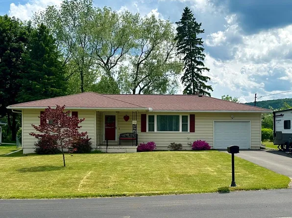 104 Bennett Circle Ext, Elmira, NY 14903