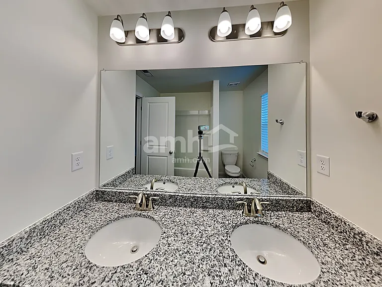 520 Slew Dr — Photo 19