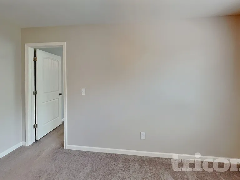 104 Yadkin St — Photo 15