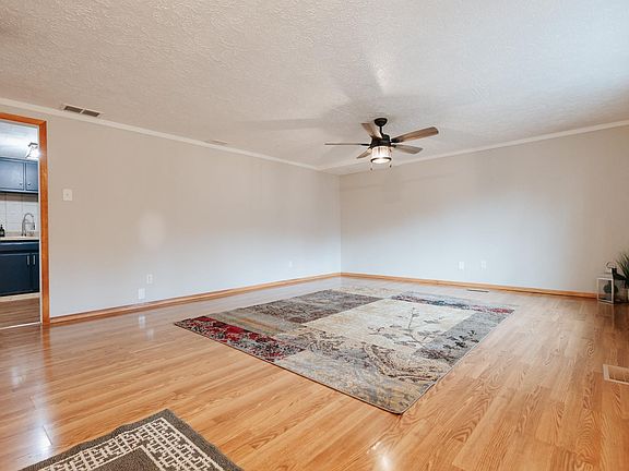 3rd image of 2655 S Brown Chapel Rd