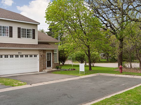 2nd image of 8851 Hastings Cir NE