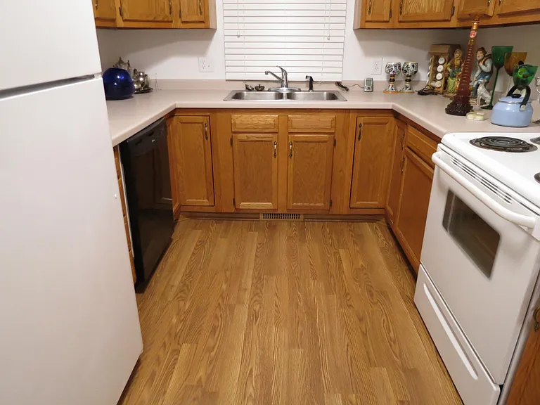 482 N 7th St #2 — Photo 9