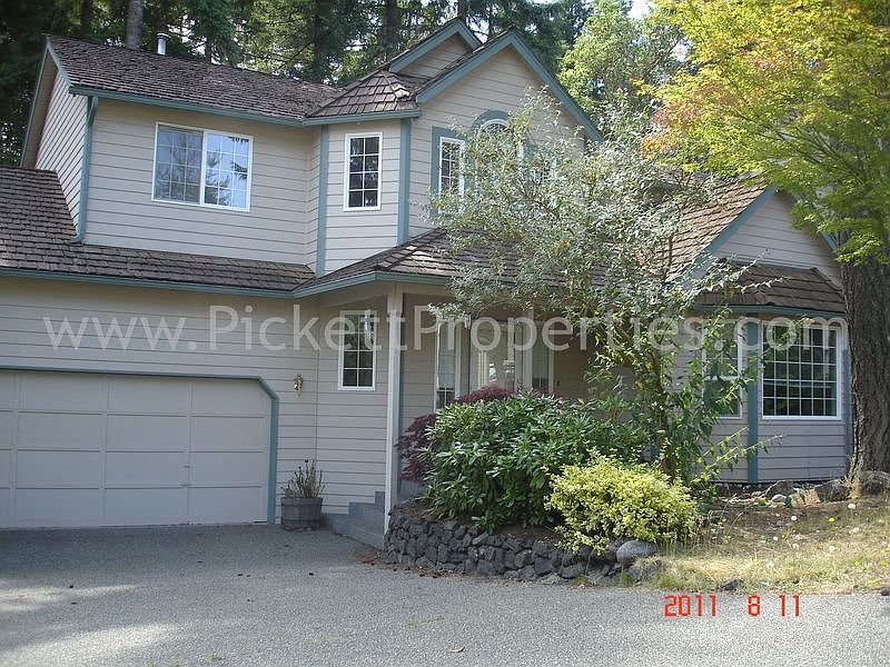 1st image of 1074 NW Thornwood Cir