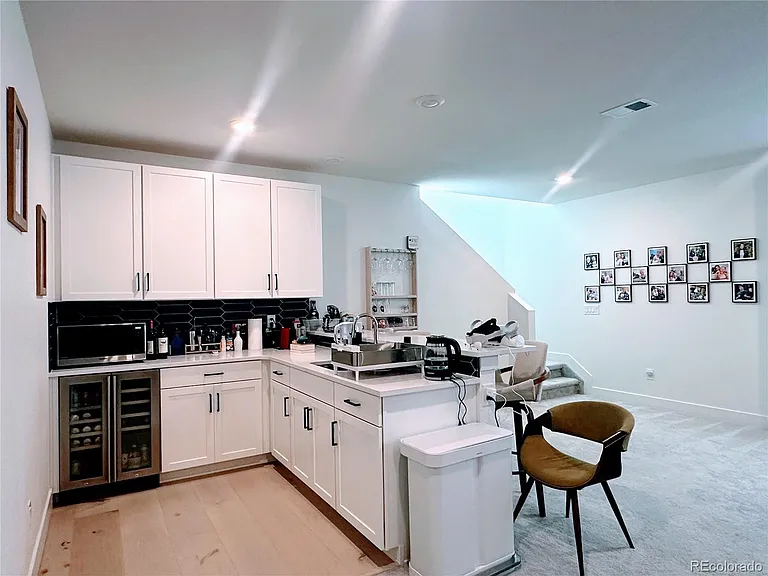 6065 E 154th Pl — Photo 32