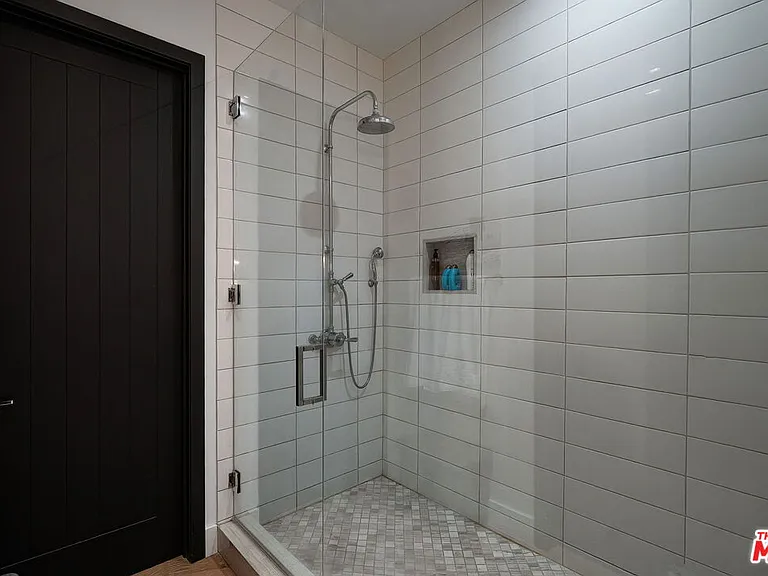 17351 Sunset Blvd #402A — Photo 10