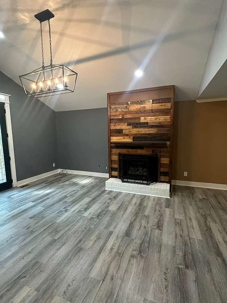 3 bed, 1403 sqft, $2,500 — Photo 4