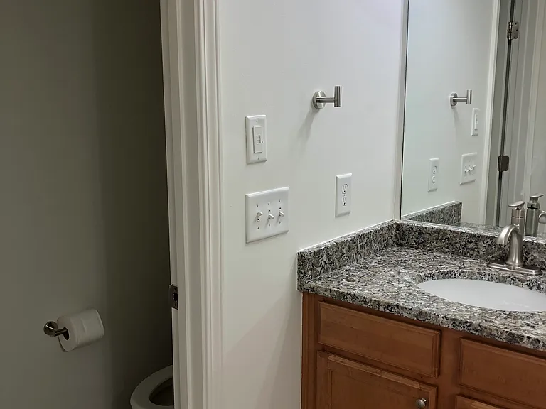 7816 Heaton Way — Photo 18
