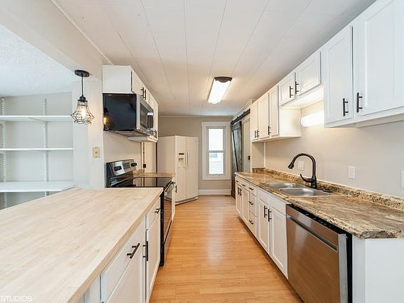 Kitchen Laundry