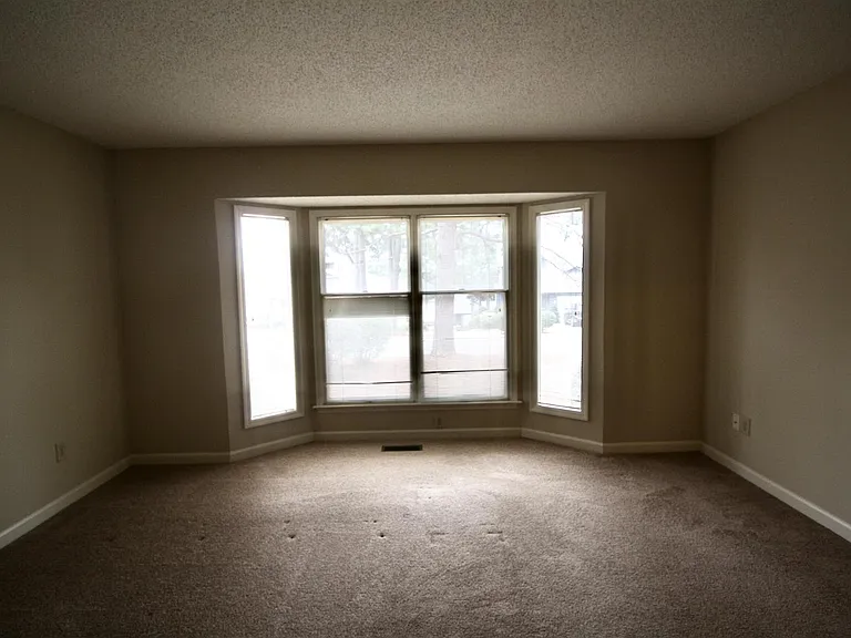 32 Westlake Pointe Dr — Photo 15