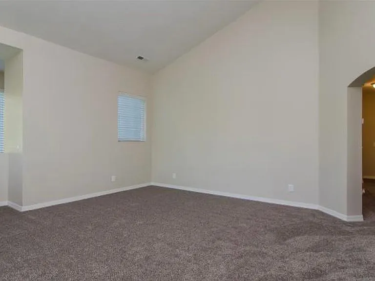 966 S Courtyard Ln — Photo 8