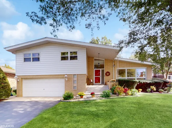 12513 E Navajo Dr, Palos Heights, IL 60463