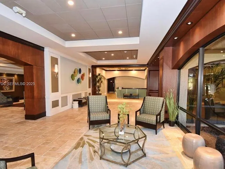 7460 La Paz Blvd #310 — Photo 11