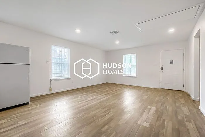 3318 Martin Luther King Dr — Photo 3