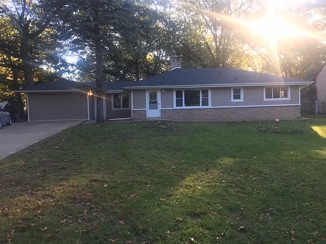 17735 Clyde Ave photo 1