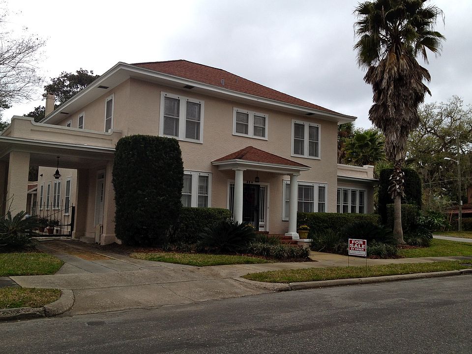2nd image of 824 Northeast Blvd