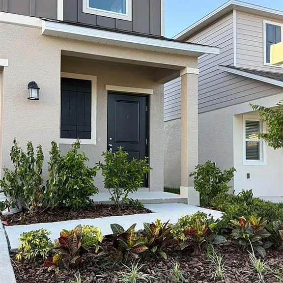 3367 Alexander Dr — Photo 2