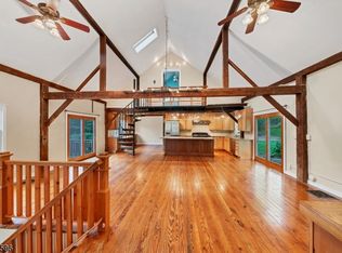 6 Squire Hill Rd, Long Valley, NJ 07853