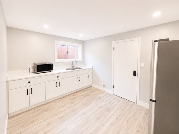 4 bedroom rental in Vancouver — photo 14