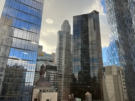 Rented by Keller Williams NYC | media 17