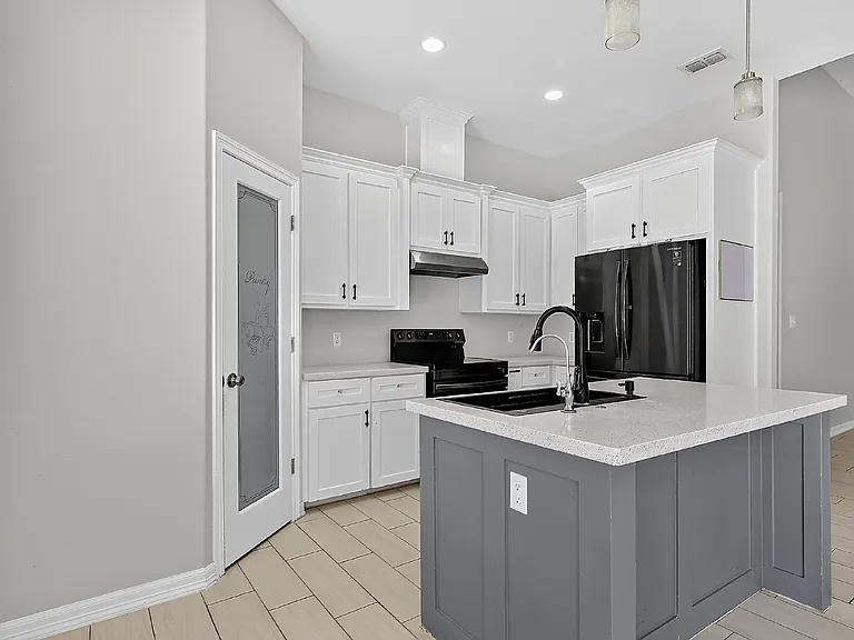 140 Spanish Oak Dr — Photo 3