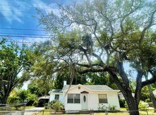 37 W Martin Luther King Jr Dr, Tarpon Springs, FL 34689