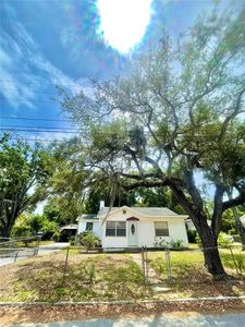 37 W MARTIN LUTHER KING JR DRIVE, Tarpon Springs, FL, 34689