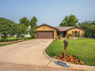 11013 Coachmans Rd, Yukon, OK 73099