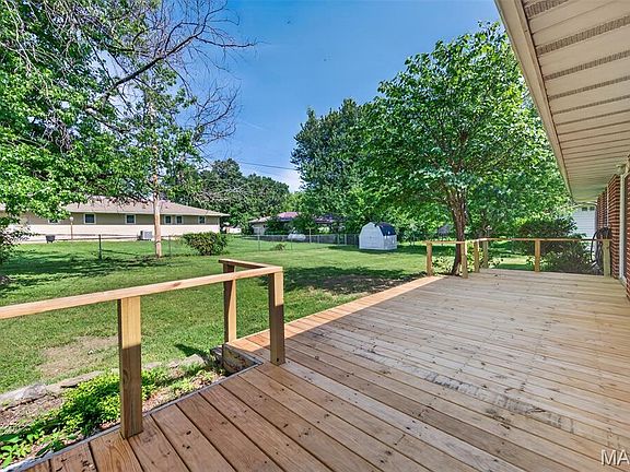 5th image of 2020 Highland St