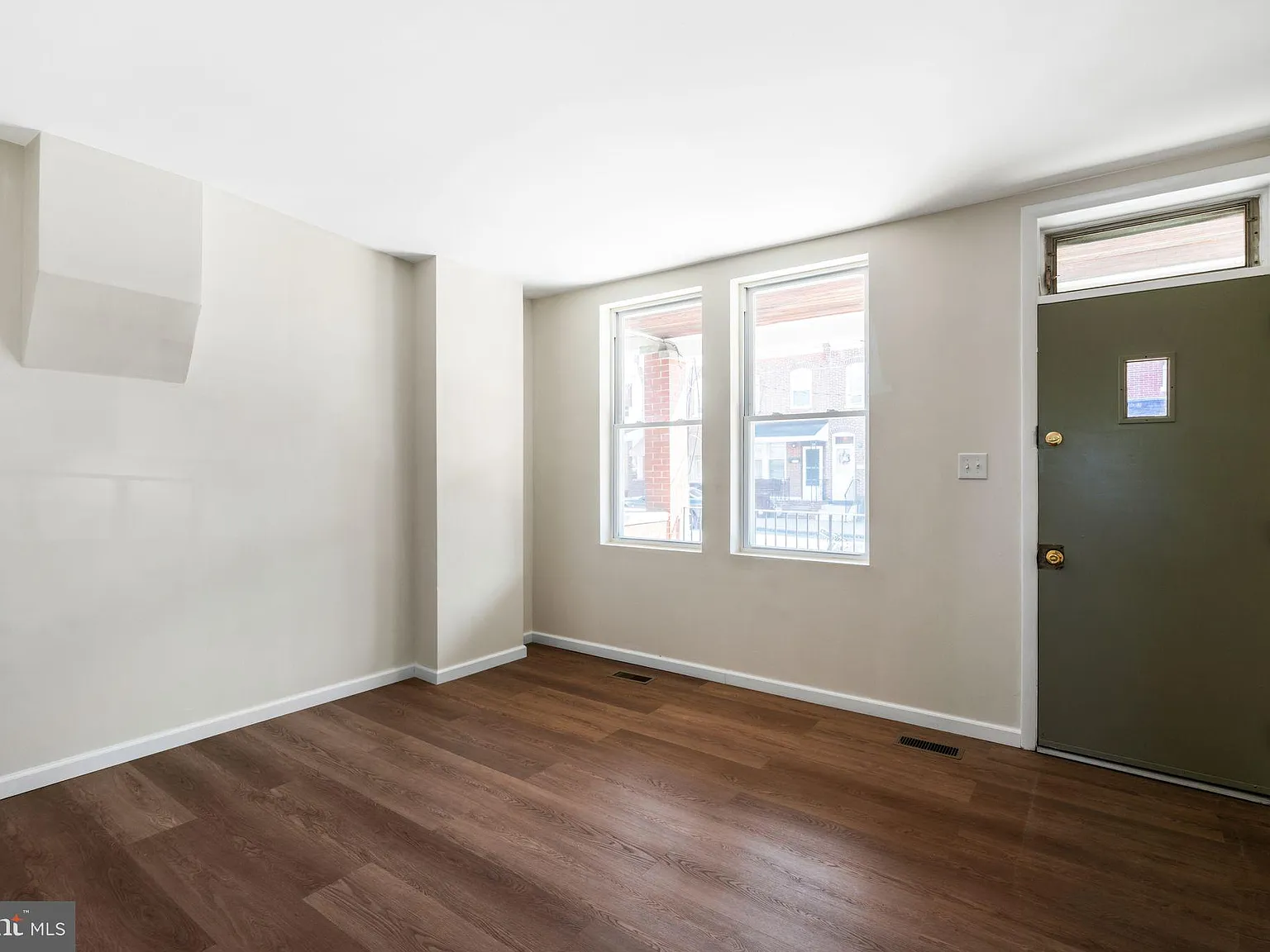 2 bed, 975 sqft, $1,495 — Photo 3