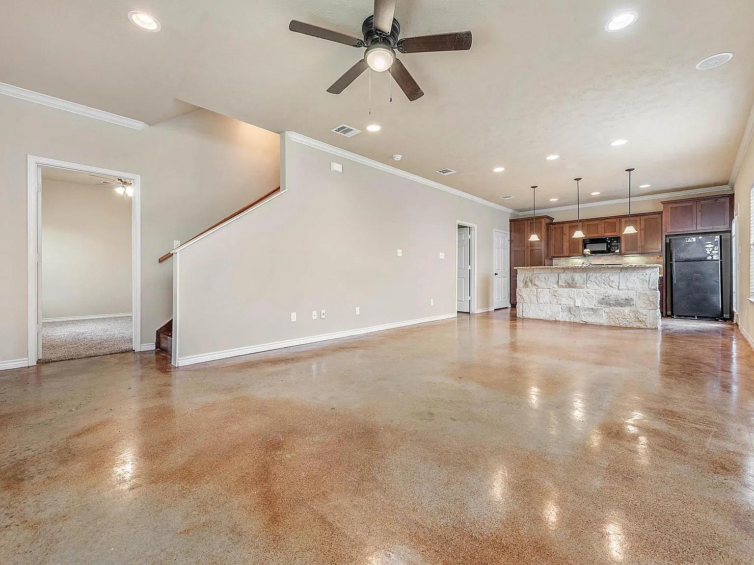 4 bed, 1762 sqft, $2,800 — Photo 3