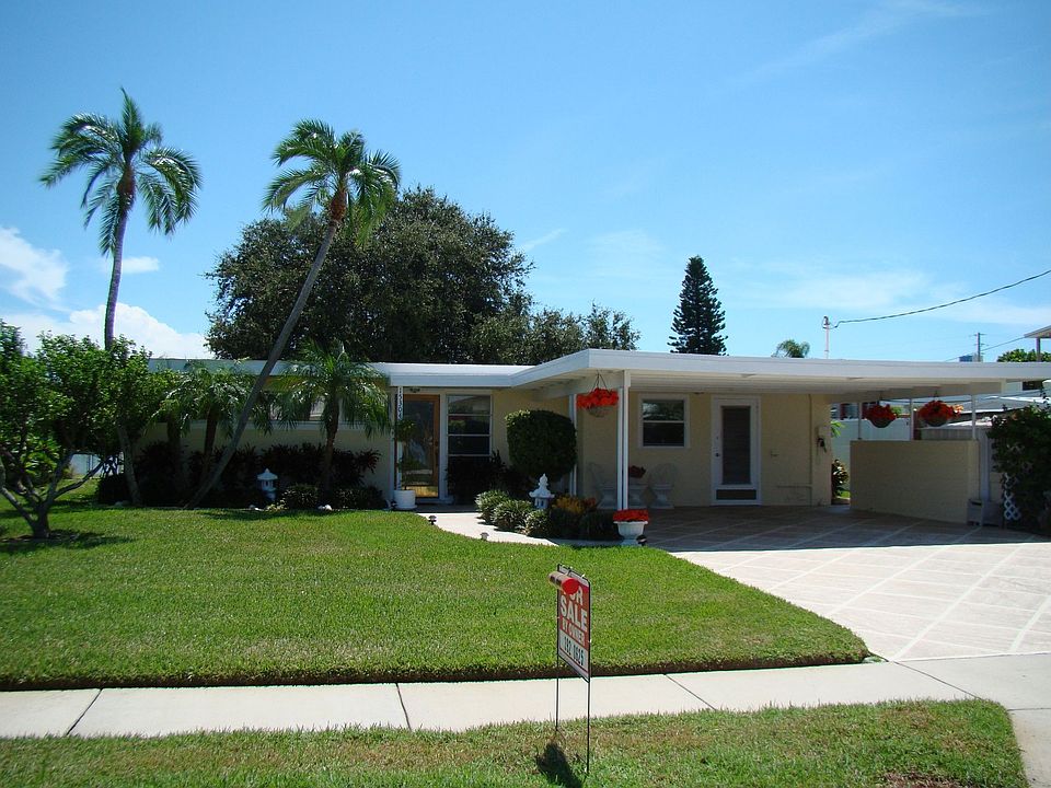 2nd image of 15304 Harbor Dr