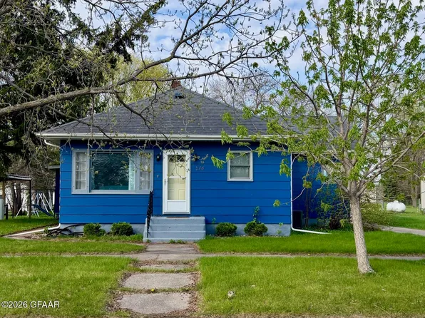 514 Oak Ave, Hatton, ND 58240
