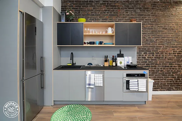 Rented by MySpaceNYC | media 3