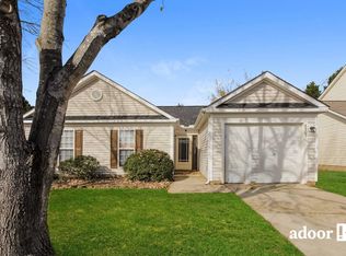 8803 Treyburn Dr, Charlotte, NC 28216