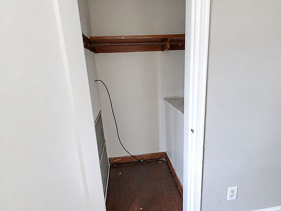 4th image of 736 S Chesterfield Rd APT B