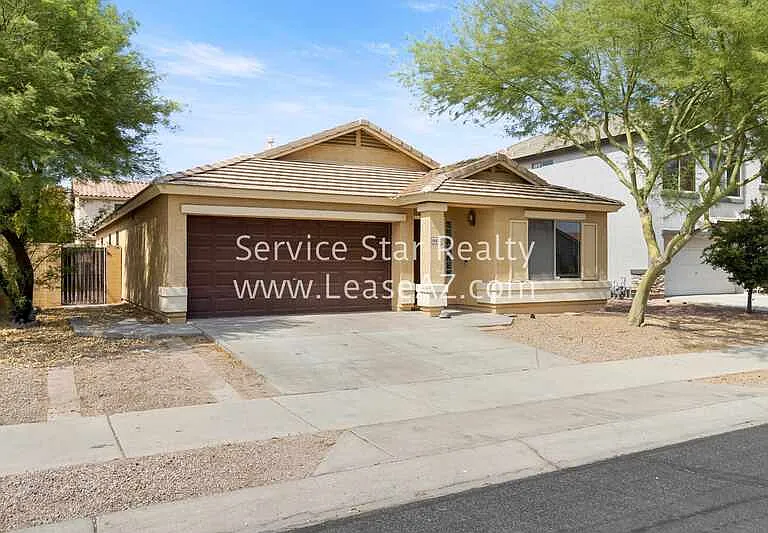 16652 W Latham St — Photo 7