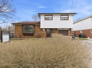 20 Ravenview Dr, Toronto, ON