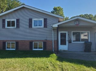 4138 Holl Rd, Sheffield Lake, OH 44054