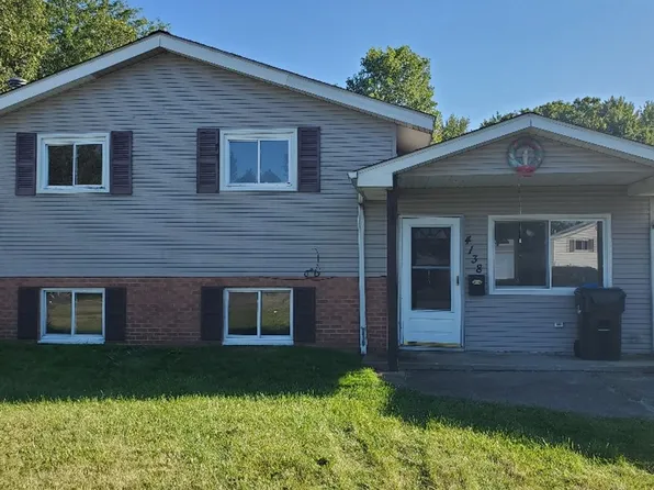 4138 Holl Rd, Sheffield Lake, OH 44054